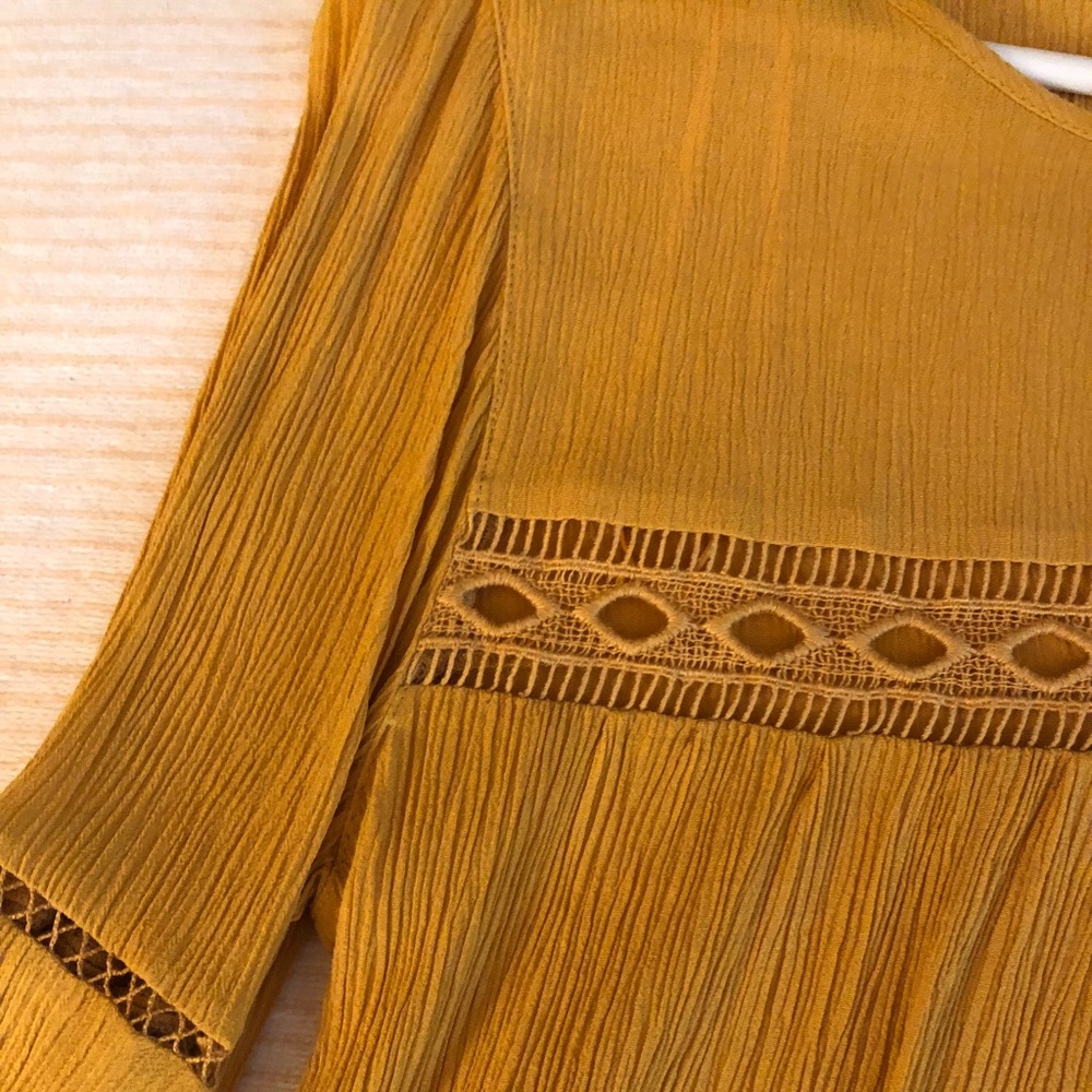 Long bell sleeved mustard top - Picture 2 of 4
